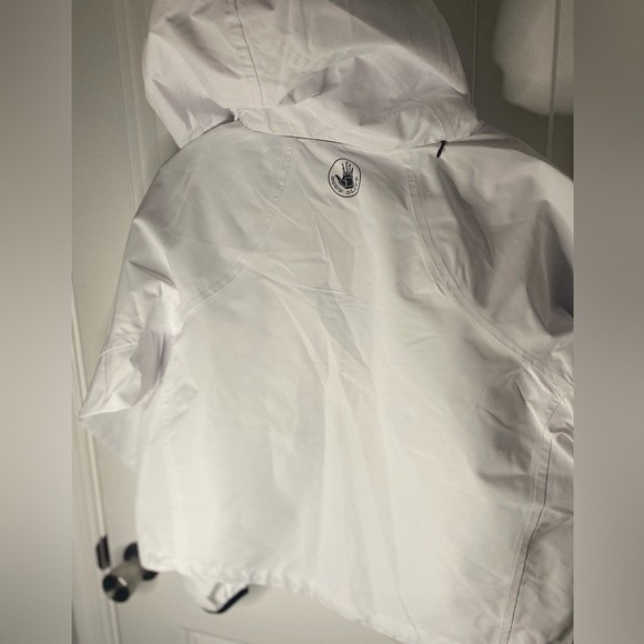Body Glove cropped rain jacket, white, size M - Picture 6 of 8